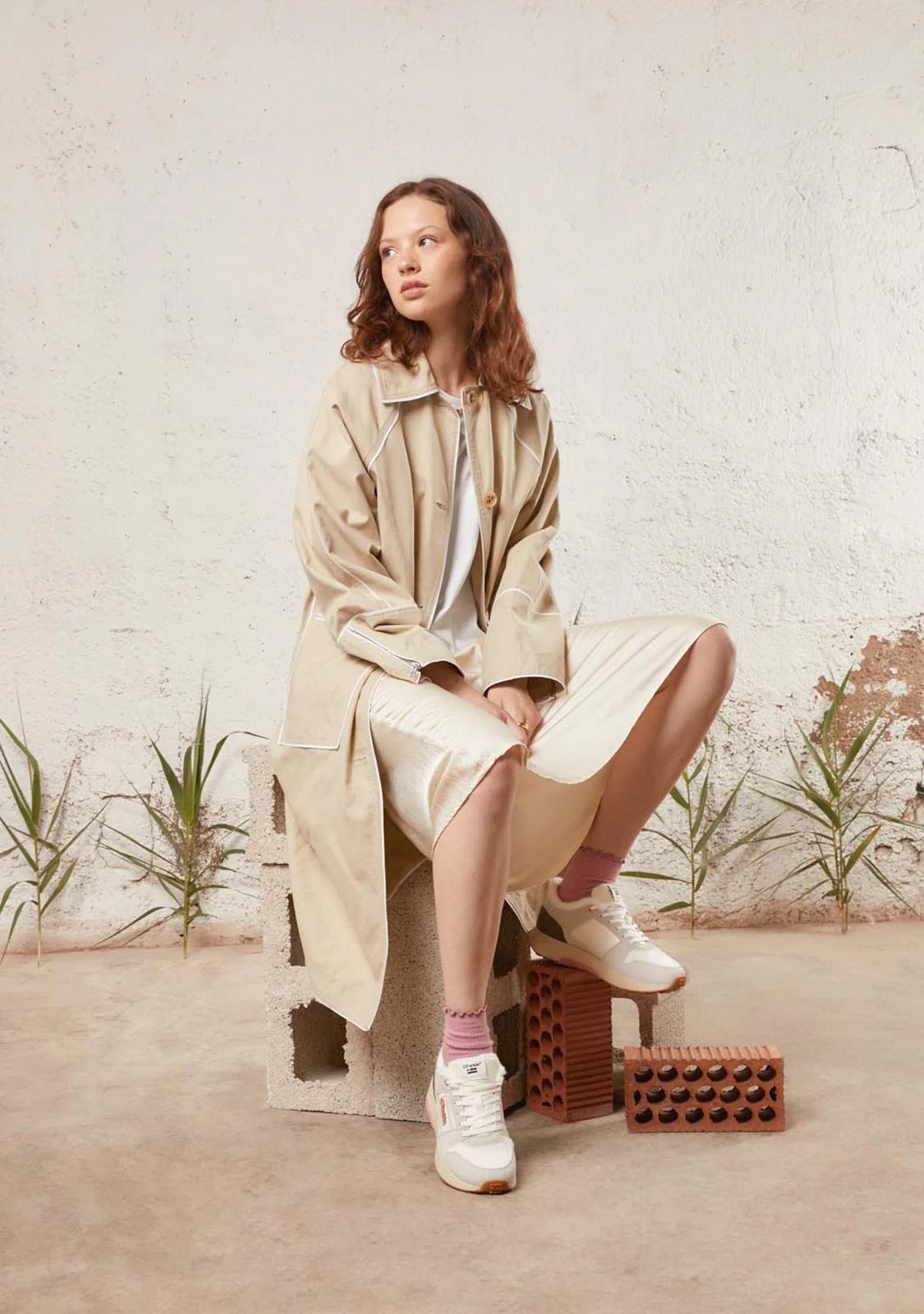 Active Fur White - Image 6