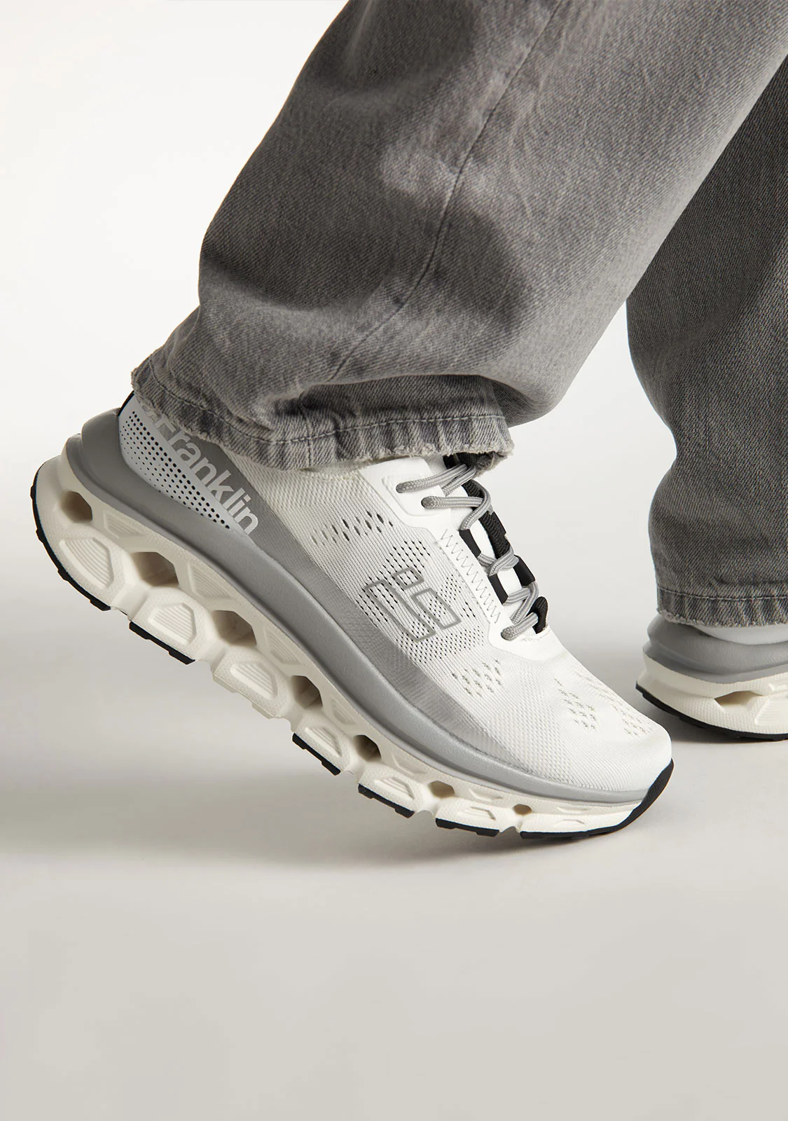 Aero Sneakers Mesh White / Silver - Image 5