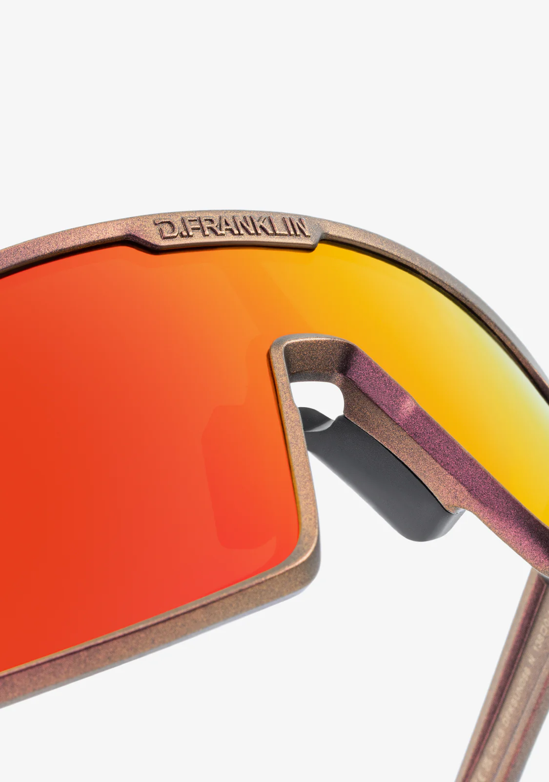 Wind Limited Iridiscent Burgundy / Red - Image 3